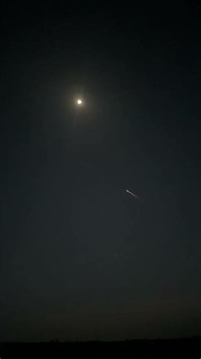 Massive Meteor Streaks Across Georgia Night Sky