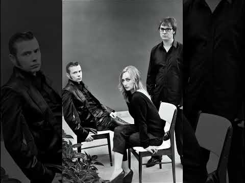 Hooverphonic - Expedition Impossible (Alternative Version) feat. Alex Callier 