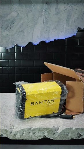 Máquina de Solda Inversora MMA Bantam 3.2 160A 127/220V ESAB-750521