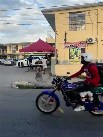 Jamaica always a keep!!! Nothing keeps us down 🇯🇲🇯🇲🇯🇲🇯🇲🇯🇲#jamaicatiktok #jamaicantiktok🇯� #funny #bh