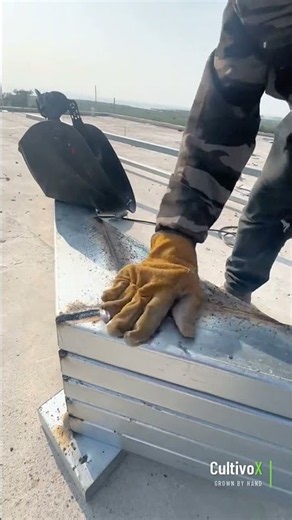 🔩 Steel Structure Frame Installation Process On A Rooftop