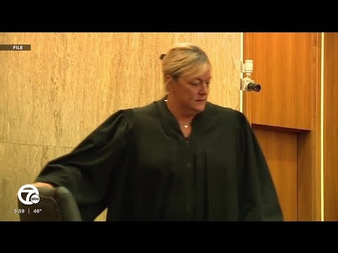 Judge who called herself a 'new racist' vacates position after 7 investigation