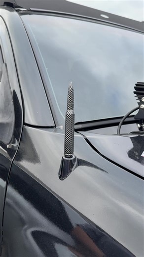 Upgrading Your Toyota Tacoma Antenna with Auxito