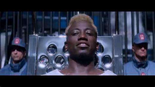 Demolition Man (1993) is way smarter than it gets credit for. A glossy action movie that sneaks in sharp satire about control, censorship, and comfort culture, then wraps it all in Wesley Snipes going full chaos mode. Still weirdly relevant.