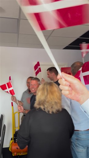 Denne sommer har stået lidt i 60’ernes tegn hos Folke-Larsen🎂🥳 Vi har nemlig haft hele tre kollegaer, der er rundet de 60 år, og nu er den sidste også blevet fejret. Stort tillykke til Flemming… | Folke-Larsens Eftf. A/S