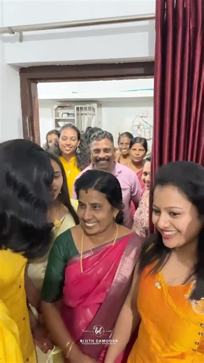 സർപ്രൈസ് എന്ന് പറഞ്ഞാൽ ഇതാണ് 🤩😍#friends #surprise #wedding #shortsviral #shorts #trending #fypシ