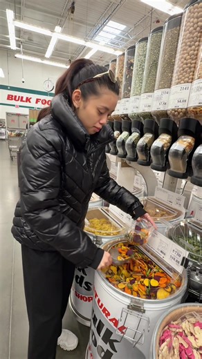 Experience Free Tasting at WinCo Foods and Bulk Barn