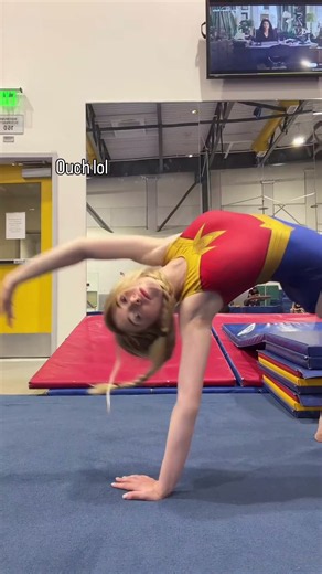 Gymnast stretch routine! #gymnast #flexibility #challenge