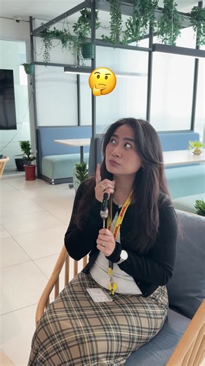 Graduate Trainees Share Logistics Career Journeys at DHL Global Forwarding | Ingrid Triana Moreno posted on the topic | LinkedIn