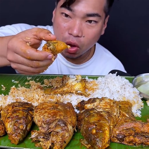 ASMR: EATING SPICY RUHU FISH CURRY🔥 BASMATI RICE || #shorts #mukbangn#asmreating #mukbangasmr #asmr