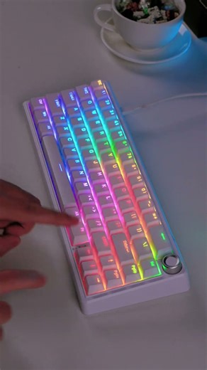 The charm of RGB 🌈#kemove #keyboard #keycaps