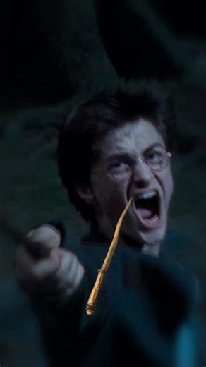 Move the wand to the beat #HarryPotter #Hogwarts