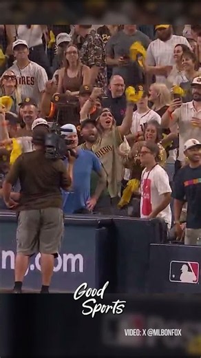 Petco Park Sings Blink-182 to an Emotional Tom DeLonge