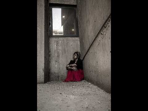 "Settling on Mars" by Marge Simon for the Ladies of Horror Challenge