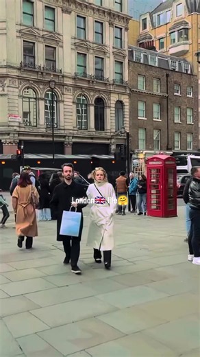 London🇬🇧, Calling for you 😍🤗♥️ #london #londoncity #walk #viral #england