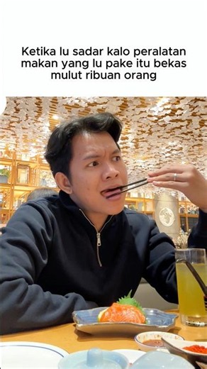 Ketika sadar peralatan makan di restoran udah dipakai semua orang #shaideography
