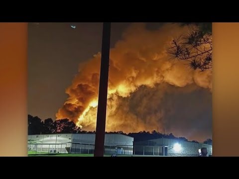 East Texas oil well explosion triggers evacuations and road closures