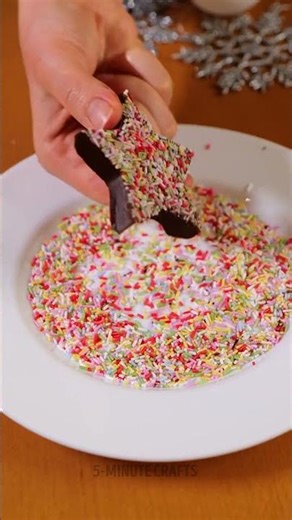 Level Up Your Desserts With This Easy Chocolate Trick! ✨🍰