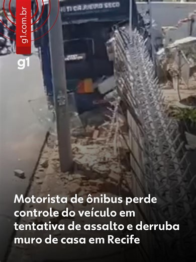 Acidente de ônibus em Recife durante tentativa de assalto