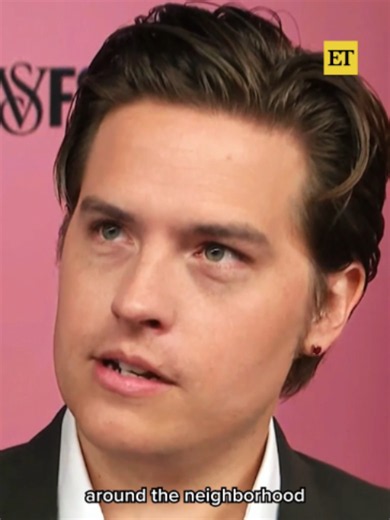 Dylan Sprouse is holding down the fort with baby Sylvie while Barbara goes into full Victoria’s Secret mode. #vsfashionshow #dylansprouse #barbarapalvin #victoriassecret #victoriassecretfashionshow