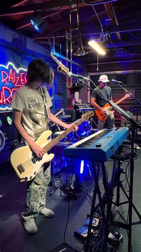 boulevard of broken dreams #GreenDay Full Versions Join us @ Patreon.com/RaizedWrong . See Raized Wrong Live October 30th San Antonio -Nov 12-Seattle, WA