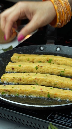 Spicy Leftover Rice Fries | Crispy Potato Snack Recipe 😋 #shorts