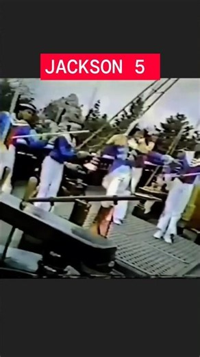 MICHAEL JACKSON WITH HIS BROTHERS PERFORMING ABC SONG IN DISNEYLAND #mjdance #mjfans #explore ♥️
