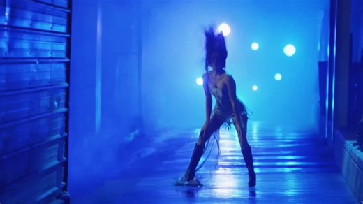 🚨 ‘Walk Of Fame’ by Miley Cyrus is now expected to go viral in May.