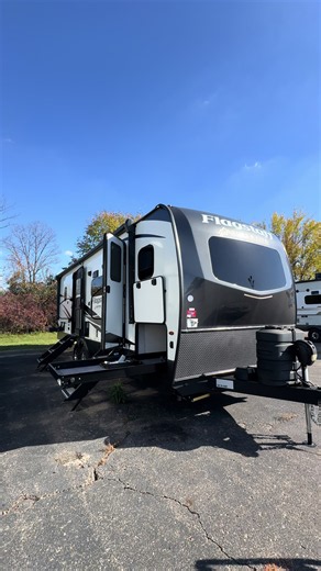 Flagstaff W/ Gaming Room or Office? Was $58,214 Now $35,995! $399/Month #gamingroom #office #rv #flagstaff