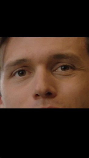 Leading rom-com man eyes #VoicemailsforIsabelle