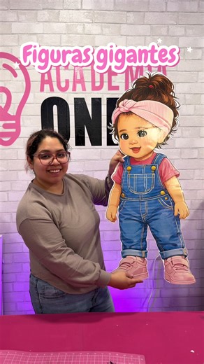 Aquí te enseño cómo puedes hacer tus propias figuras gigantes de Casa con una impresora regular perfectas para decorar tus fiestas