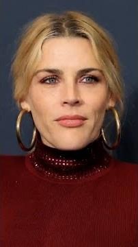 Busy Philipps has rare brain tumor removed after body scan