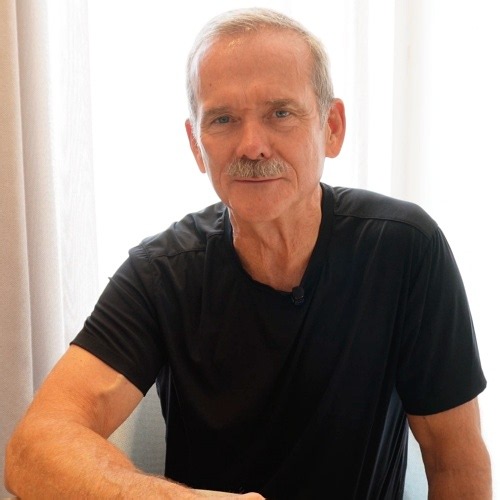 Chris Hadfield - - Music News | Music-News.com