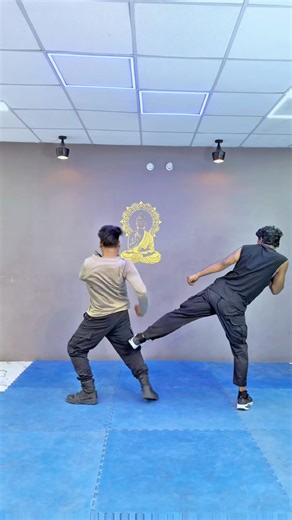 Oblique Kick Technique Tutorial | Safe & Effective Self-Defense Training (USA Style)⚡️ #ObliqueKick