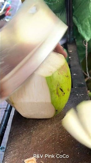 Green coconut cutting skill! #shorts #streetfood #fruit #coconut #viral #explore