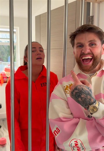 Jasmine went to jail 🤣 | jasmine gets caught