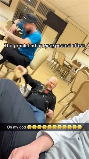 I wanted a meal. The meal wanted a fight🤣🤣#funny #food #dining #fyp #fail #comedy #relateable