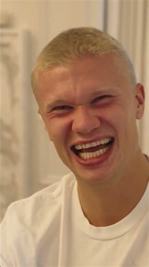 Guardiola reacts to Haaland’s big trim 💇‍♂️😂 (via YouTube/@erling)