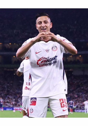 Gol del piojo Alvarado 🔴⚪️ #chivas #chivahermanos #chivasdelguadalajara #rebañosagrado #lapony