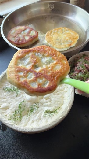 Making Delicious Chinese Pan Cakes at Home