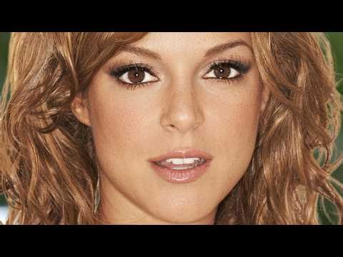 Eva LaRue TOPLESS Huge Size Will Make You Look Twice, Try Not To Drool