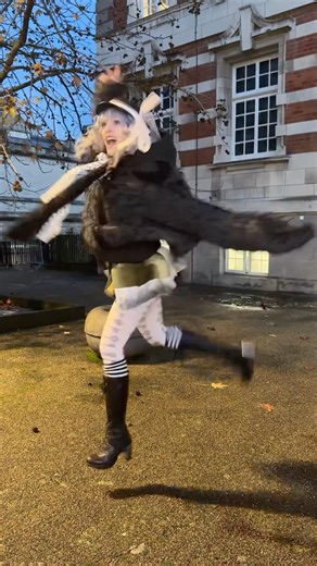 happy new year !!! happy tour year !!!