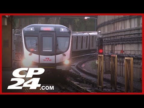 ‘Very busy morning’ for commuters on Line 2 amid service disruptions