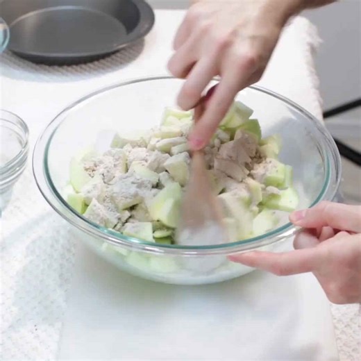 How to make apple pie | Homemade apple pie recipe (#shorts)