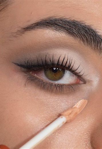 Everyday Sculpted Eye with Mini Eye Sculpt Palette