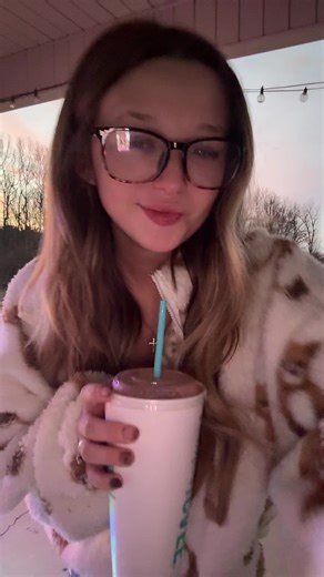 comfy mom fit 🥰 #fypp #itsthetinkerbell #trending | mom fit