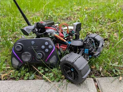 Control an RC car with a Gamepad using a Raspberry Pi