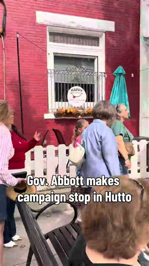 Gov. Abbott makes campaign stop in Hutto