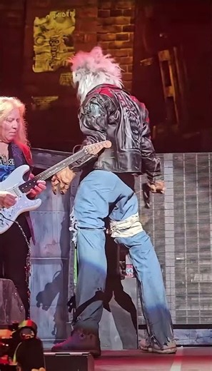 Bruce Dickinson hits Eddie where the sun don't shine! 😱💥 IronMaiden Chicago 2026