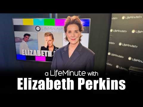 Elizabeth Perkins Says Working with Dan Levy & Laurie Metcalf on Big Mistakes Has Been “a Gift”